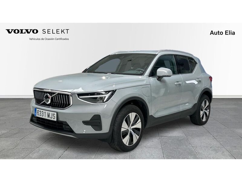 Gris Usado 2023 Volvo XC40 Core SUV | 37.300 € (Precio justo) - Imagen 1/4