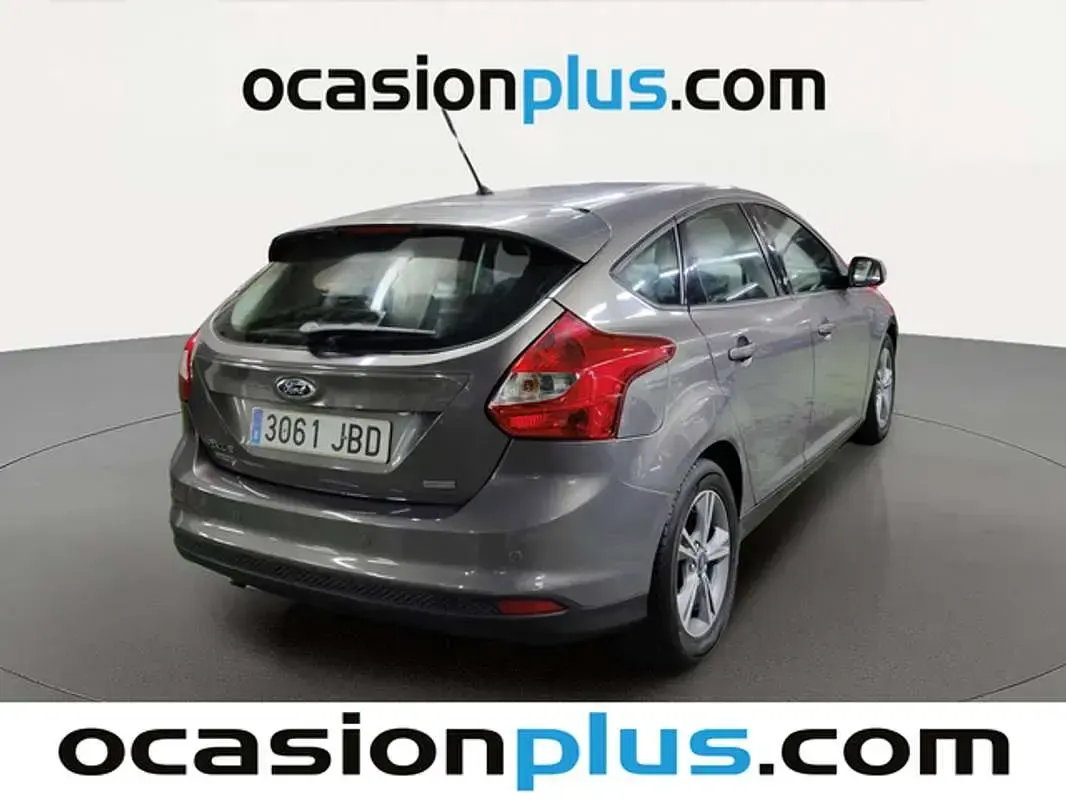 Usado Ford Focus S 125 CV (91 kW) 2014 Marrón Utilitario