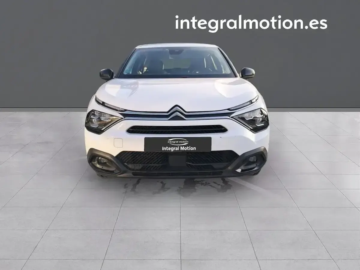 Usado Citroën C4 Feel 130 CV (95 kW) 2021 Blanco