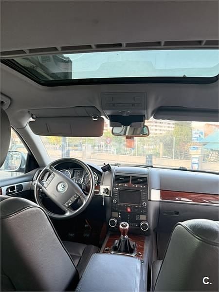 Usado VW Touareg R 174 CV (127 kW) 2004 Gris / plata SUV