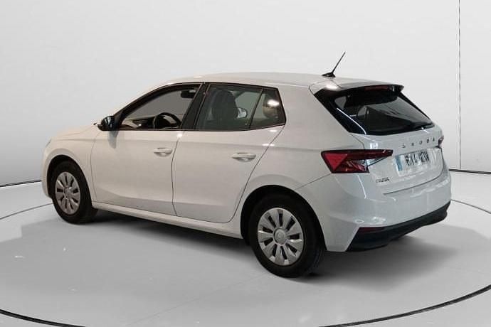 Usado Skoda Fabia Active 80 CV (58 kW) 2023 Utilitario