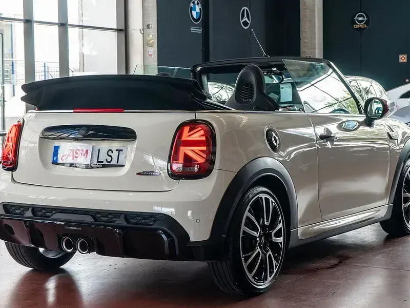 Usado Mini John Cooper Works Cabriolet 231 CV (169 kW) 2021 Blanco Descapotable