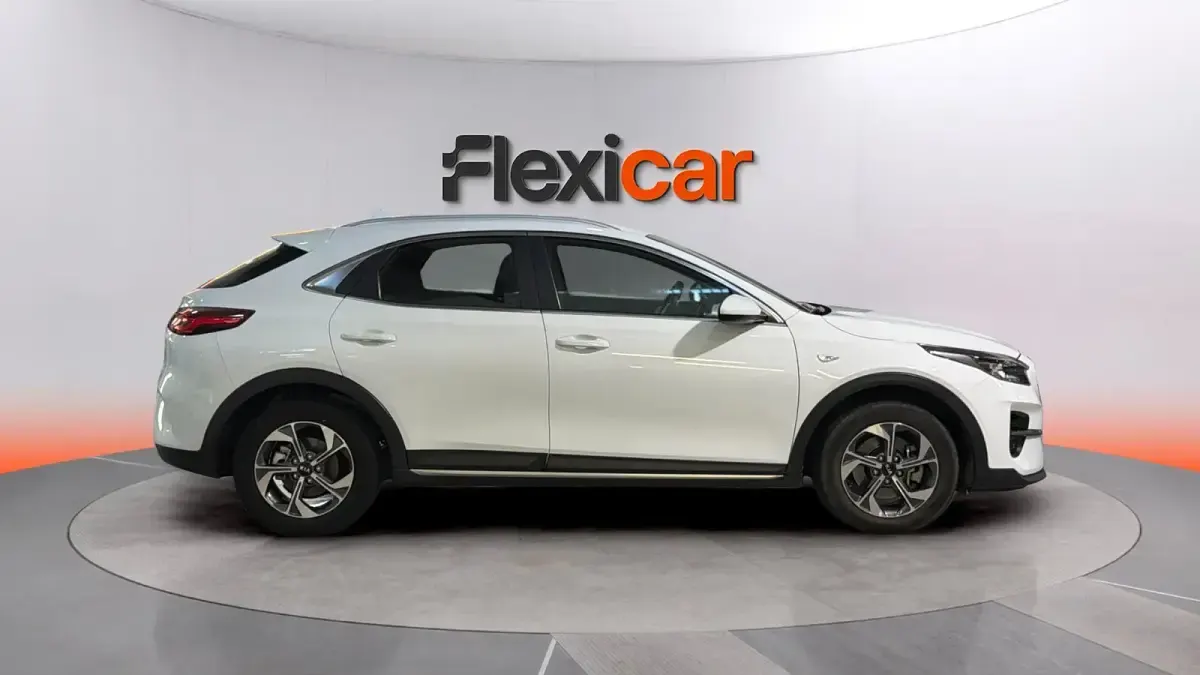 Usado Kia XCeed 120 CV (88 kW) 2019 Negro SUV