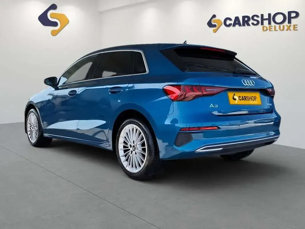 Usado Audi A3 Sportback S-Line 150 CV (110 kW) 2022 Azul Utilitario