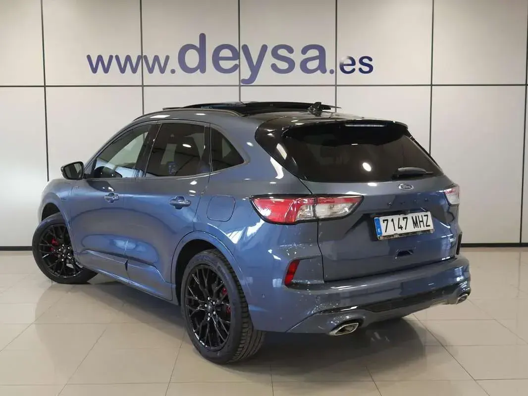 Usado Ford Kuga ST-Line X 224 CV (164 kW) 2023 Azul SUV