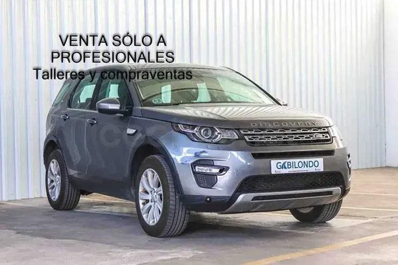 Usado Land Rover Discovery Sport HSE 190 CV (139 kW) 2015 Gris / plata SUV