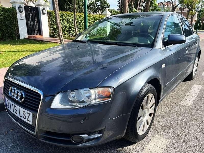 Gris / plata Usado 2006 Audi A4 Berlina | 5490 € (Buen precio) - Imagen 1/4