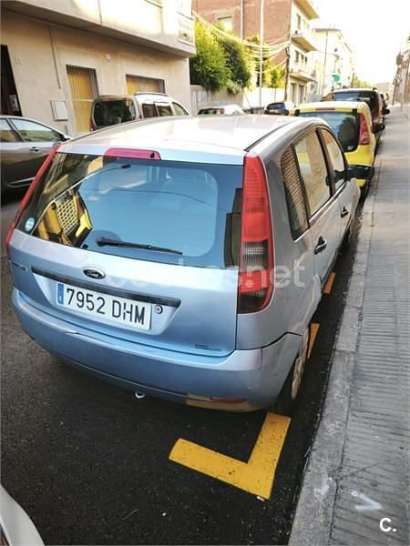 Azul Usado 2005 Ford Fiesta Utilitario | 2500 € (Buen precio) - Imagen 1/4