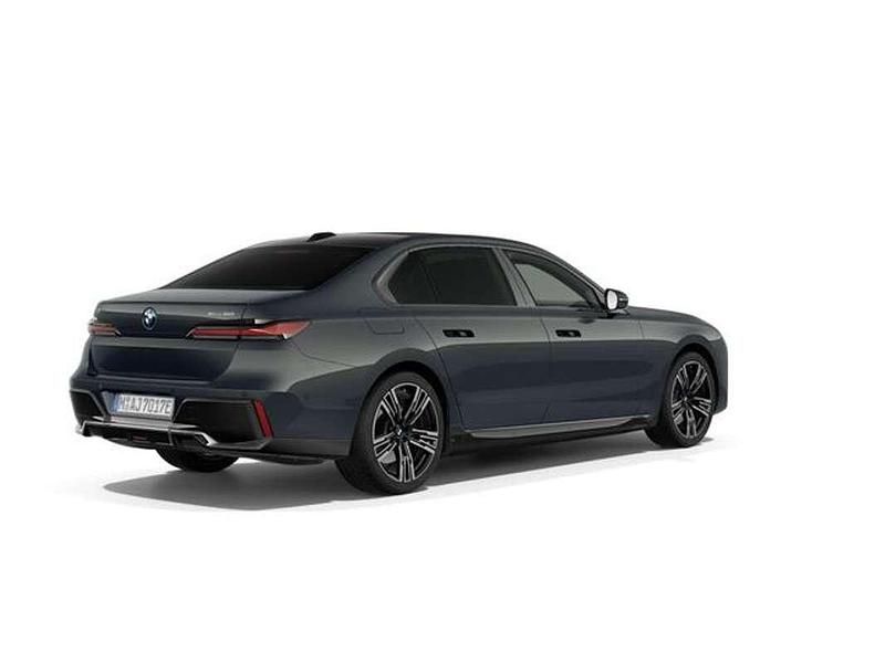 Usado BMW i7 400 kW (544 CV) 2025 Gris Berlina