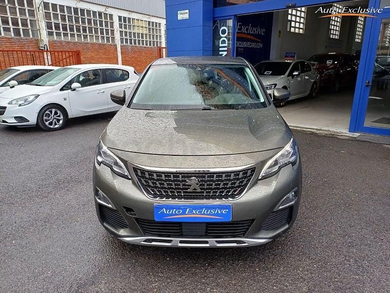Usado Peugeot 3008 Allure 120 CV (88 kW) 2017 Gris / plata SUV