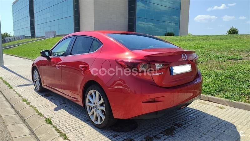 Usado Mazda 3 Luxury 120 CV (88 kW) 2014 Rojo Berlina