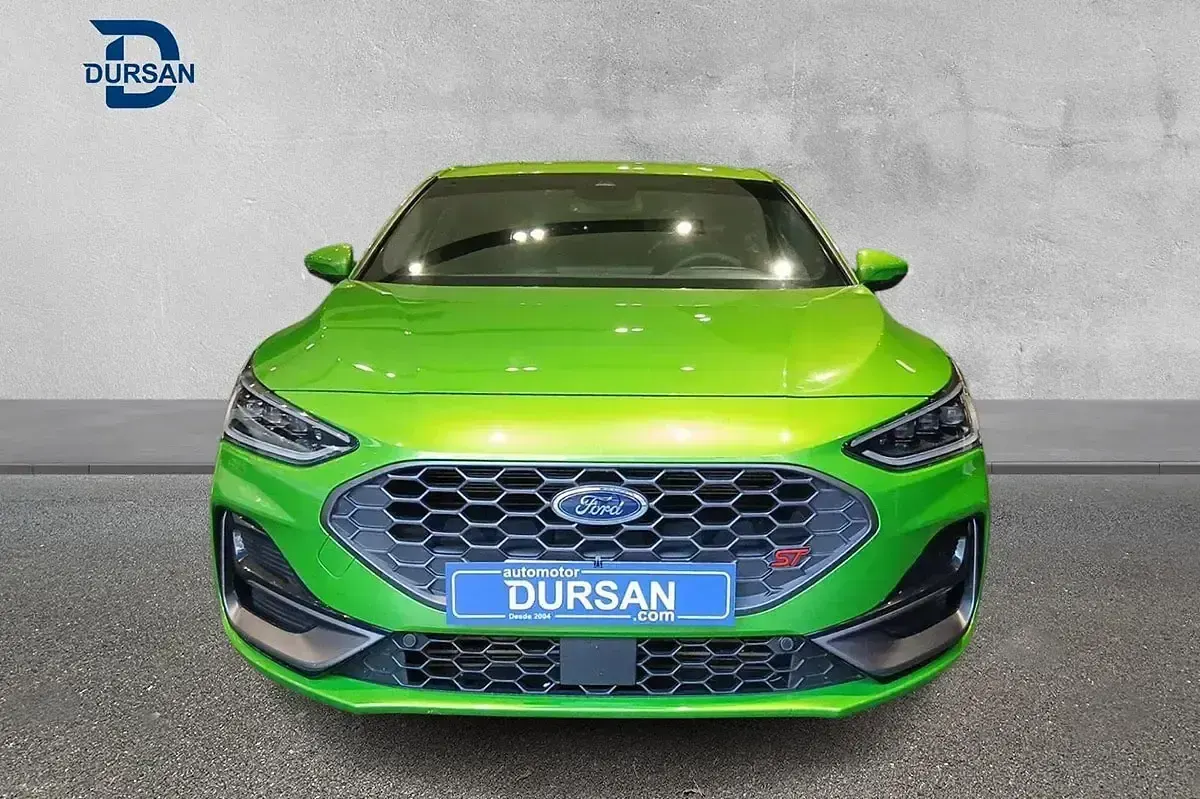 Usado Ford Focus ST 280 CV (205 kW) 2023 Verde Berlina