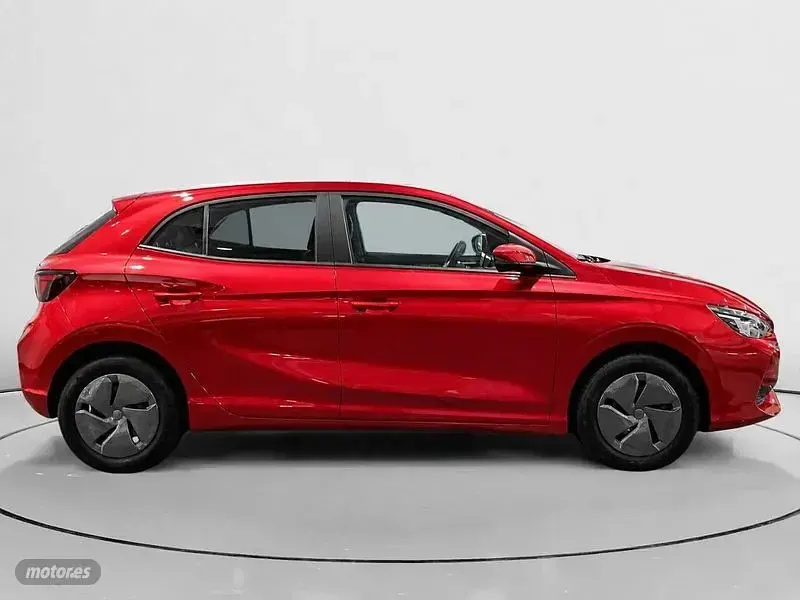 Usado MG MG3 116 CV (85 kW) 2025 Rojo Utilitario