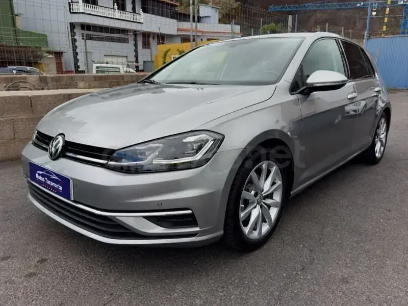 Usado VW Golf VII Sportline 125 CV (91 kW) 2018 Beige Berlina