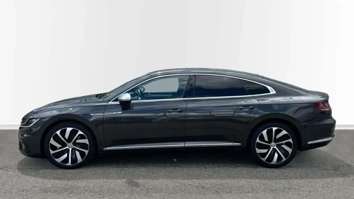 Usado VW Arteon R-line 241 CV (177 kW) 2020 Negro Berlina