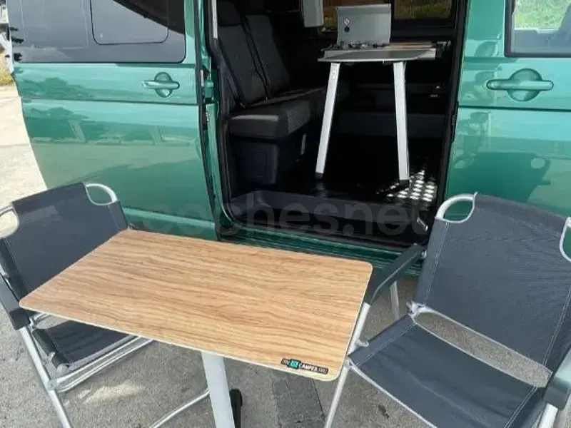 Usado VW California Beach 150 CV (110 kW) 2021 Verde Van
