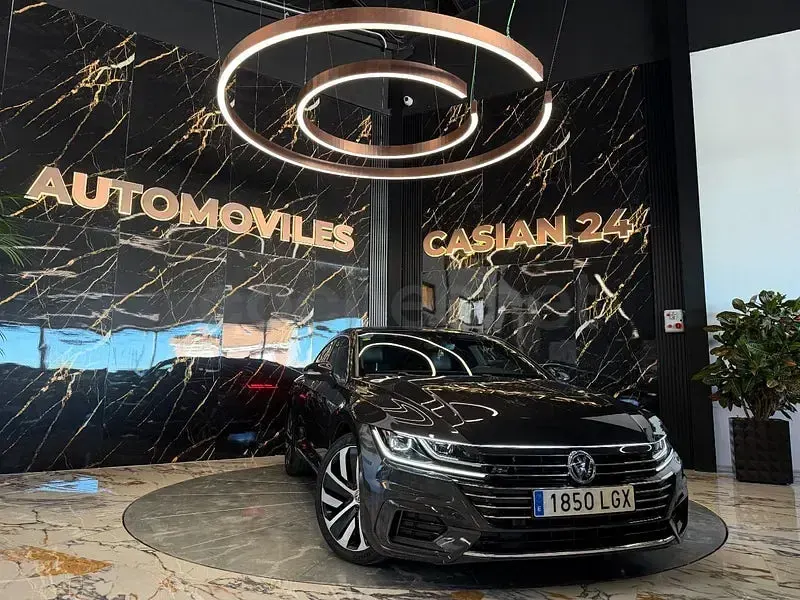 Usado VW Arteon R-line 150 CV (110 kW) 2020 Negro Berlina
