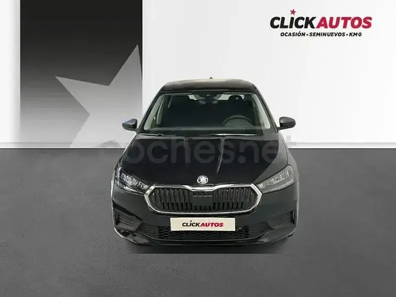 Usado Skoda Fabia Essence 80 CV (58 kW) 2025 Negro Utilitario