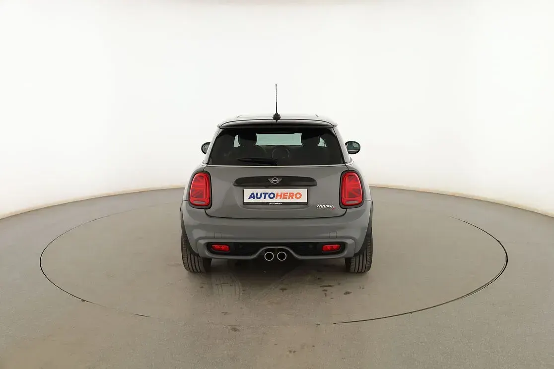 Usado Mini Cooper S 178 CV (130 kW) 2020 Gris Utilitario