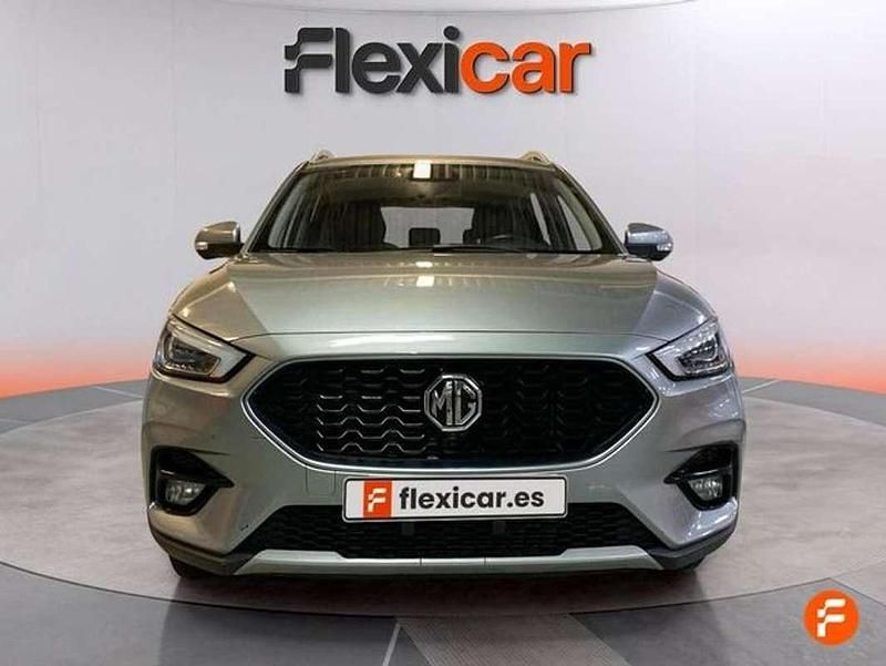 Usado MG ZS Luxury 111 CV (81 kW) 2023 Gris SUV