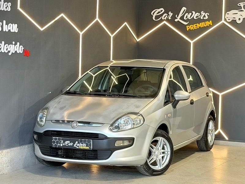 Usado Fiat Punto Evo Dynamic 77 CV (56 kW) 2010 Gris / plata Utilitario