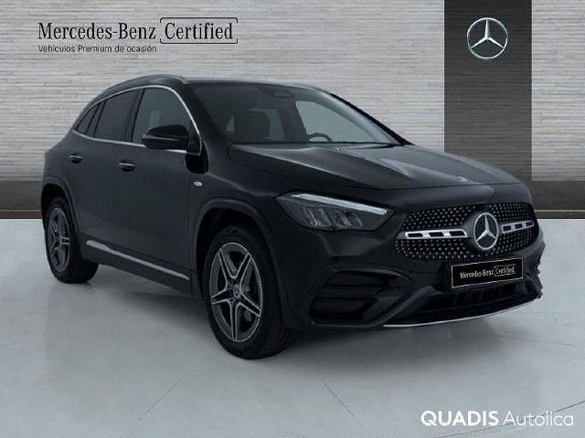 Usado Mercedes GLA250 AMG line 218 CV (160 kW) 2026 Negro noche SUV