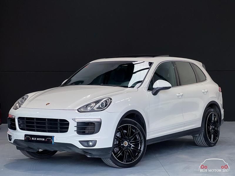 Blanco Usado 2015 Porsche Cayenne SUV | 34.990 € (Un poco caro) - Imagen 1/4