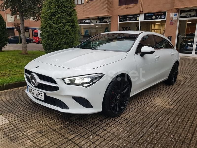 Blanco Usado 2020 Mercedes CLA220 Shooting Brake Familiar | 22.900 € (Super precio) - Imagen 1/4
