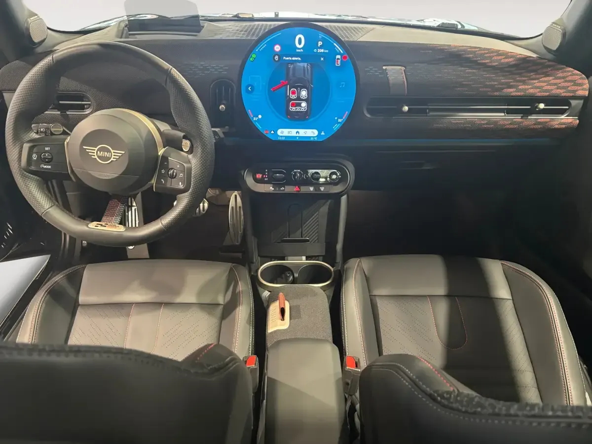 Usado Mini John Cooper Works 231 CV (169 kW) 2024 Gris/plata Utilitario