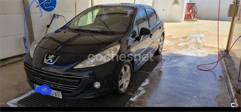 Negro Usado 2010 Peugeot 207 Berlina | 3000 € (Buen precio) - Imagen 1/4