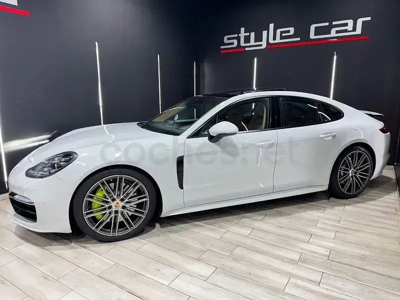 Usado Porsche Panamera 4 462 CV (339 kW) 2018 Blanco Utilitario