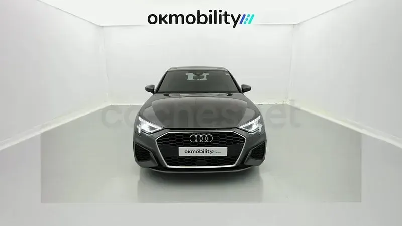 Usado Audi A3 S-Line 150 CV (110 kW) 2024 Gris / plata Berlina