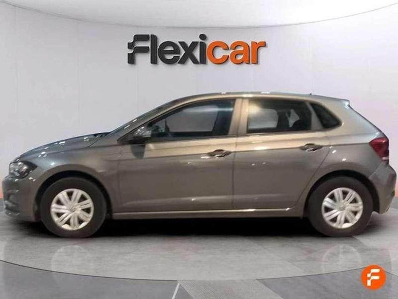 Usado VW Polo Advance 80 CV (58 kW) 2020 Gris Utilitario