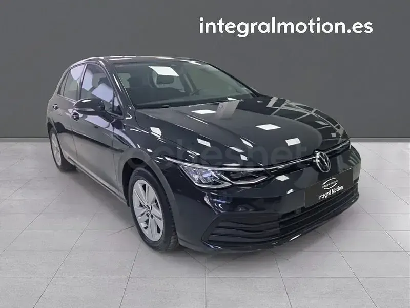 Usado VW Golf VIII Life 110 CV (80 kW) 2022 Negro Berlina