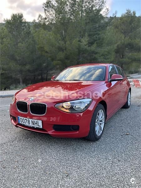 Rojo Usado 2015 BMW 114 Utilitario | 8990 € - Imagen 1/4