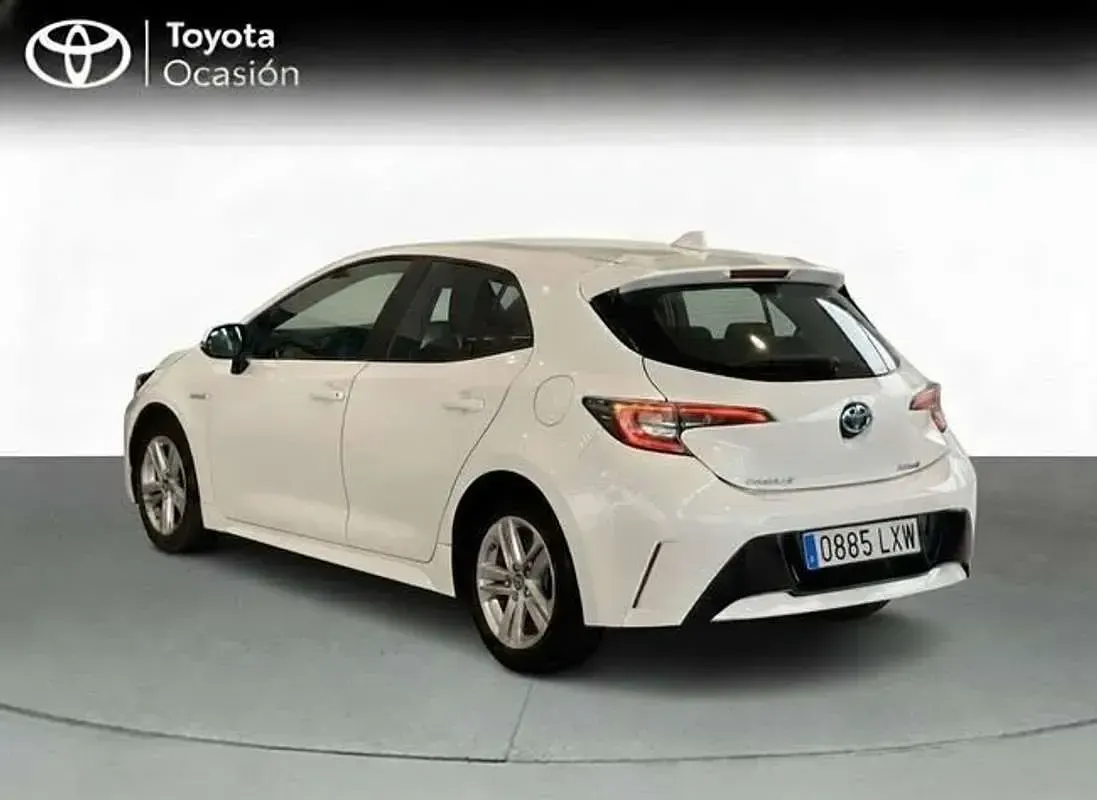 Usado Toyota Corolla Active 122 CV (89 kW) 2022 Blanco Utilitario