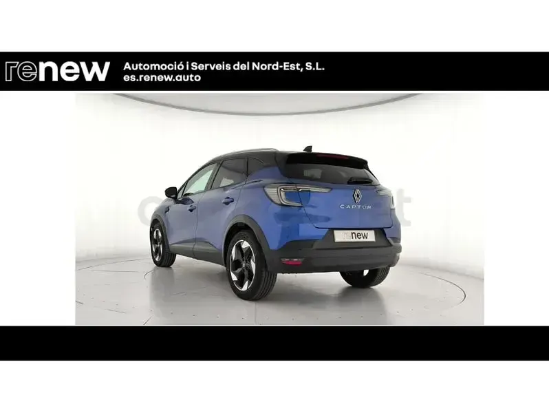 Usado Renault Captur Techno 100 CV (73 kW) 2025 Azul SUV