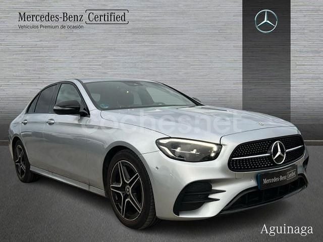 Gris / plata Usado 2022 Mercedes E220 Berlina | 43.890 € (Un poco caro) - Imagen 1/4