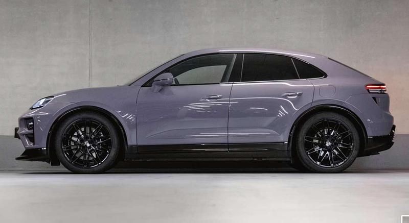 Usado Porsche Macan Turbo 469 kW (639 CV) 2024 Burdeos SUV