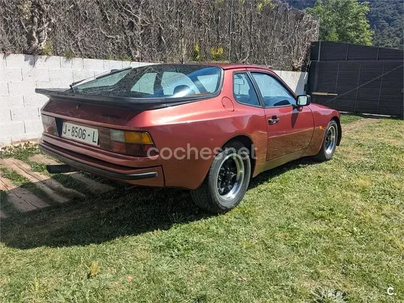 Usado Porsche 944 163 CV (119 kW) 1983 Granate Coupe