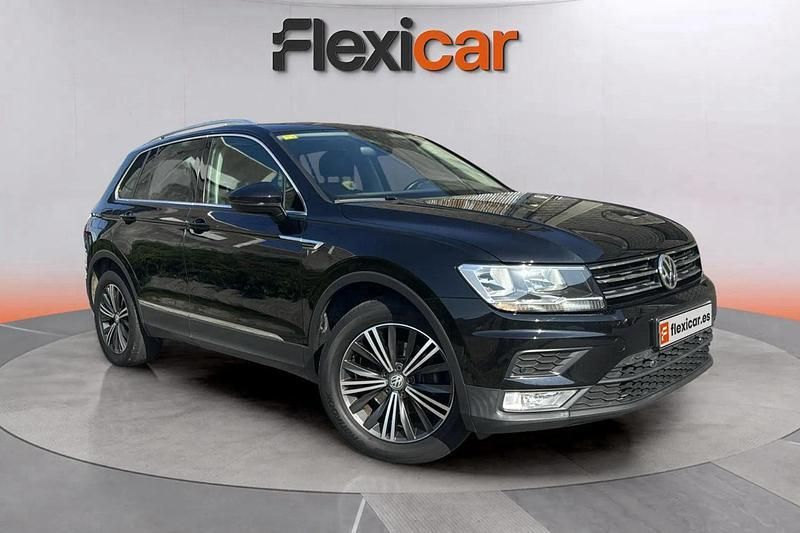 Negro Usado 2017 VW Tiguan Allspace Advance SUV | 20.290 € (Un poco caro) - Imagen 1/4