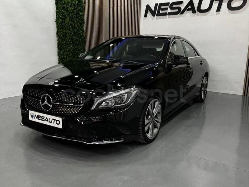 Usado Mercedes CLA180 122 CV (89 kW) 2017 Negro Berlina