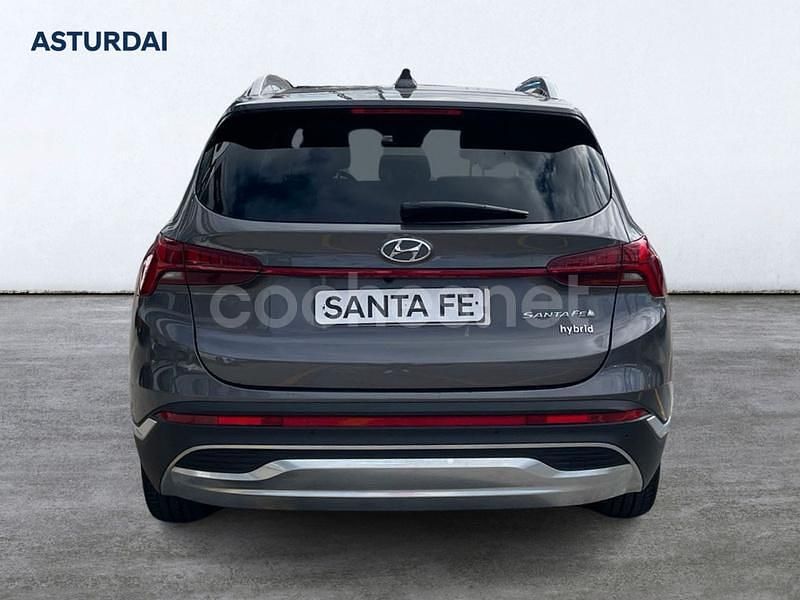 Usado Hyundai Santa Fe 230 CV (169 kW) 2022 Gris / plata SUV