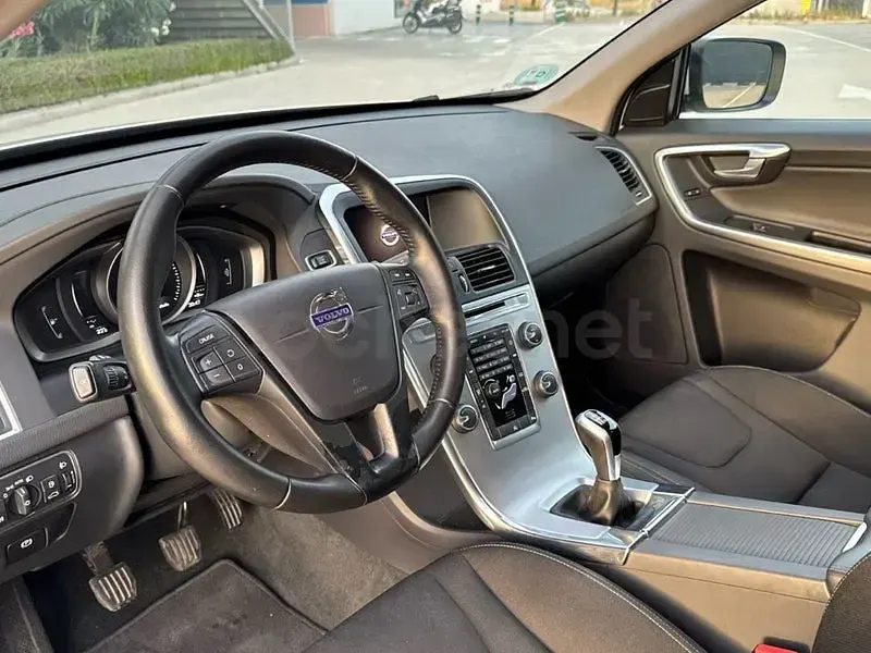 Usado Volvo XC60 Kinetic 150 CV (110 kW) 2017 Blanco SUV
