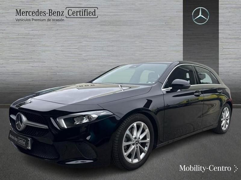 Usado Mercedes A180 Progressive 136 CV (100 kW) 2019 Nachtschwarz  unilack Berlina