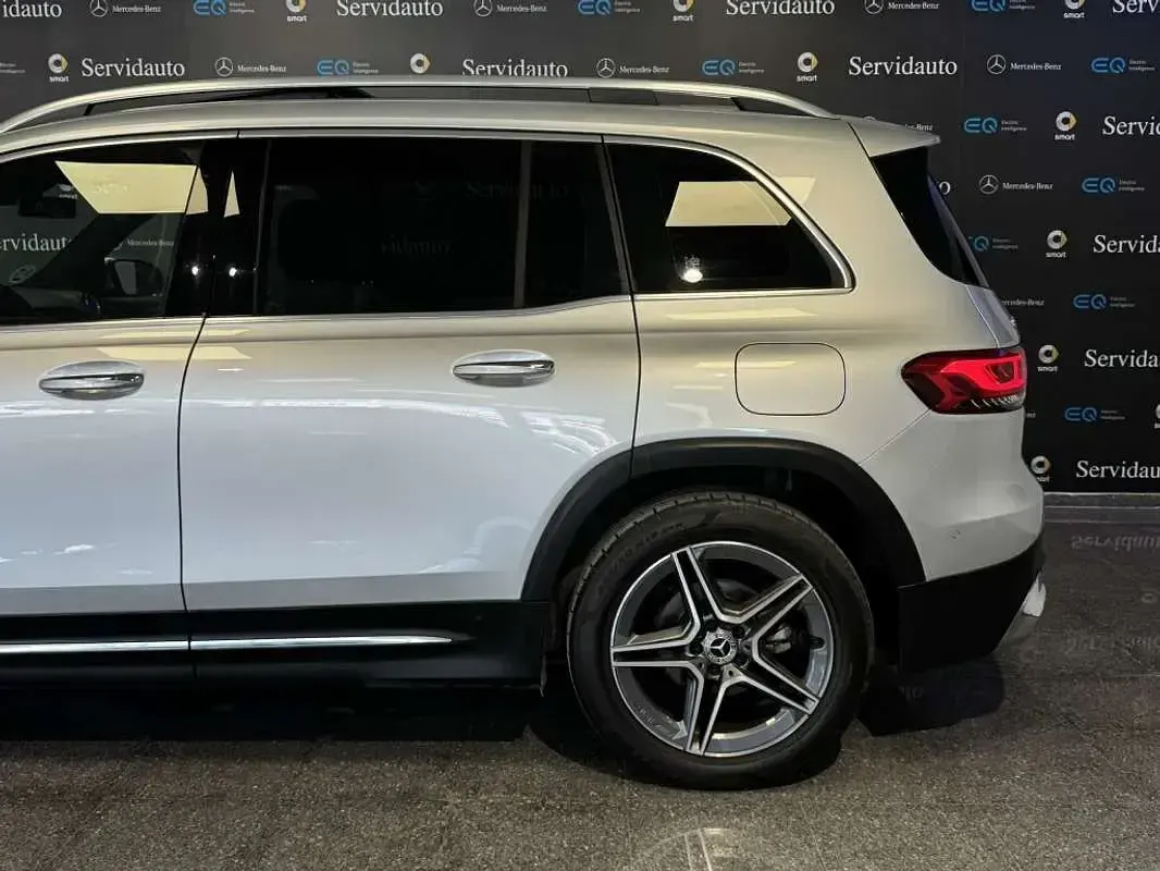 Usado Mercedes GLB200 150 CV (110 kW) 2022 Plateado SUV