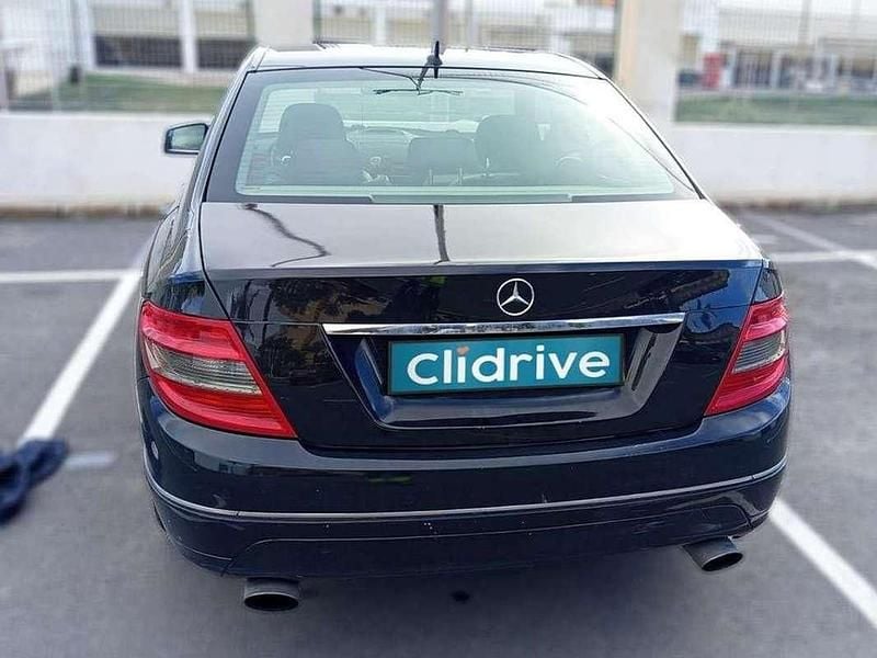 Usado Mercedes C350 Avantgarde 224 CV (164 kW) 2009 Negro Berlina