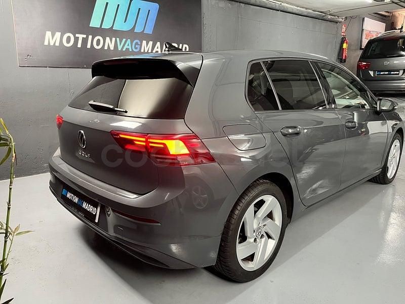 Usado VW Golf VII Advance 150 CV (110 kW) 2020 Gris / plata Berlina