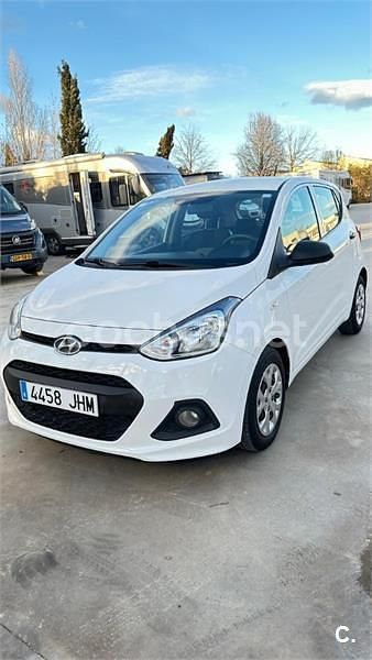Usado Hyundai i10 66 CV (48 kW) 2015 Blanco Utilitario