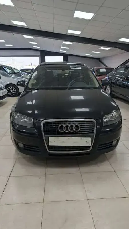 Usado Audi A3 Sportback Ambition 140 CV (102 kW) 2008 Negro Utilitario